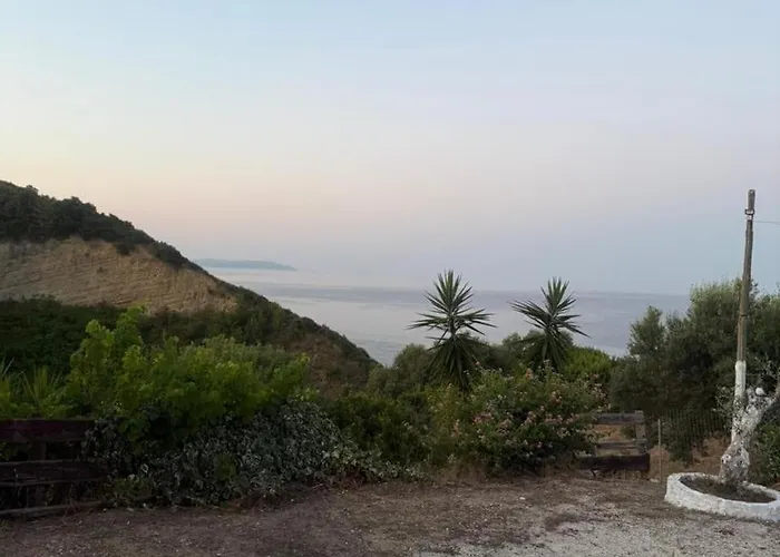 Sunset By The Sea Дом отдыха